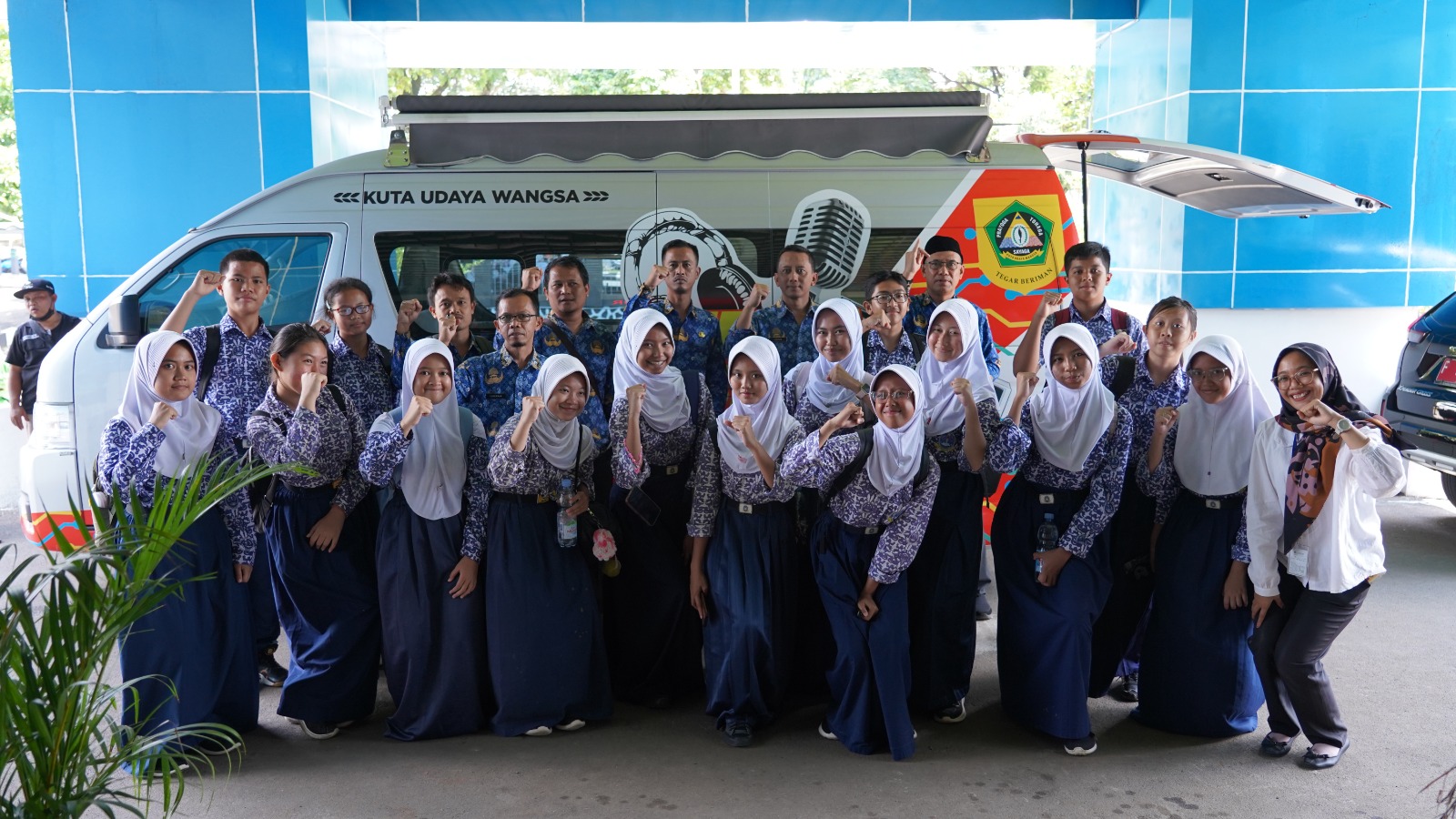 Media Visit dari SMP Negeri 1 Jonggol Kabupaten Bogor ke Radio Tegar Beriman 95,3 FM