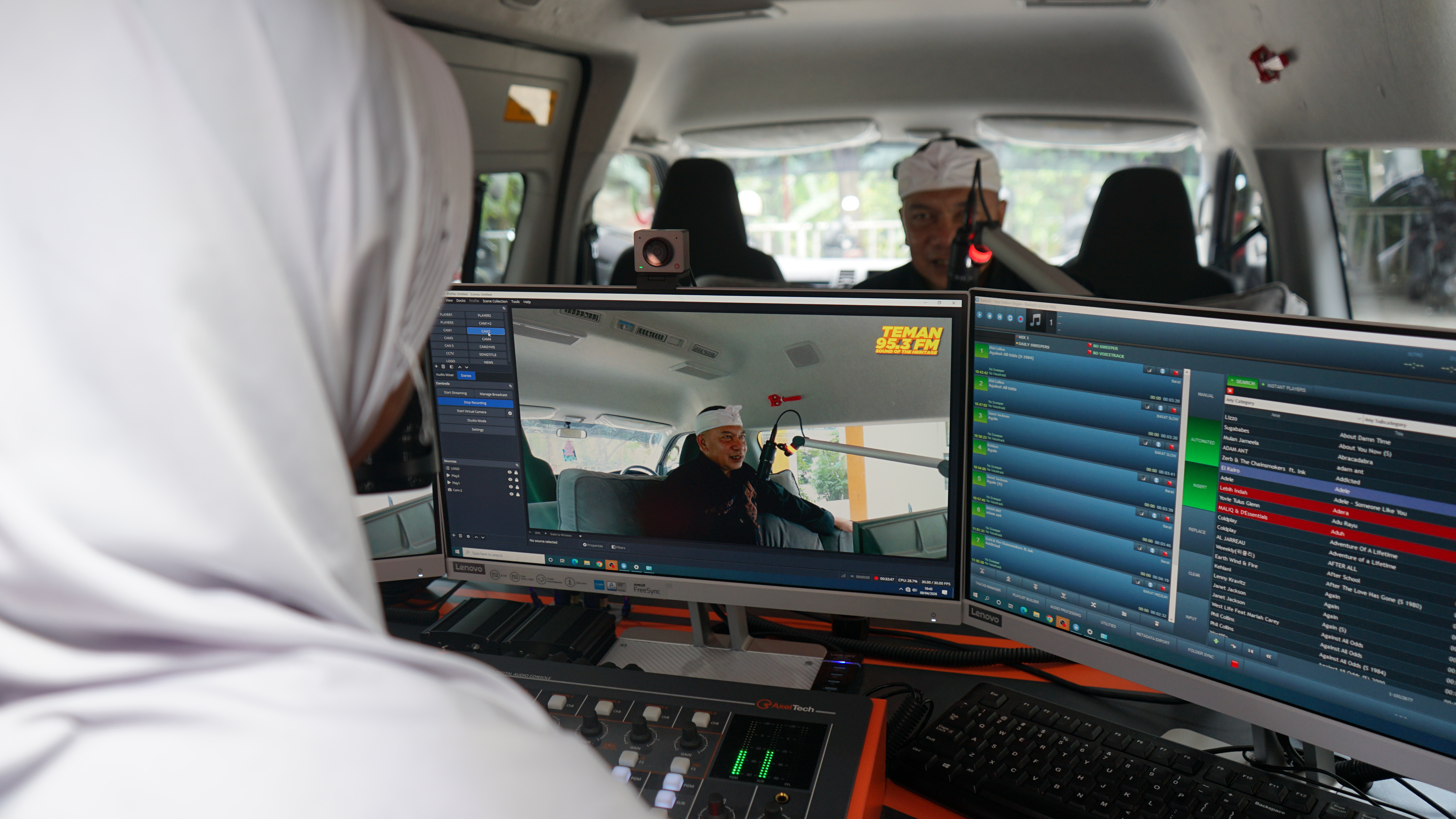 OB-VAN TEMAN FM GOES TO SCHOOL SMPN 2 SUKARAJA (BERSAMA KEPALA DINAS KOMUNIKASI DAN INFORMATIKA KABUPATEN BOGOR)