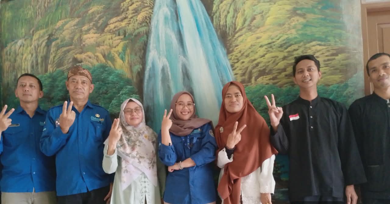 OB-VAN TEMAN FM GOES TO SCHOOL DI SMPN 2 BABAKAN MADANG KABUPATEN BOGOR
